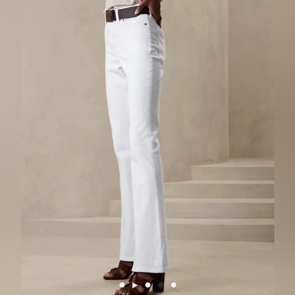 Banana Republic Flare Jeans - Picture 2 of 5